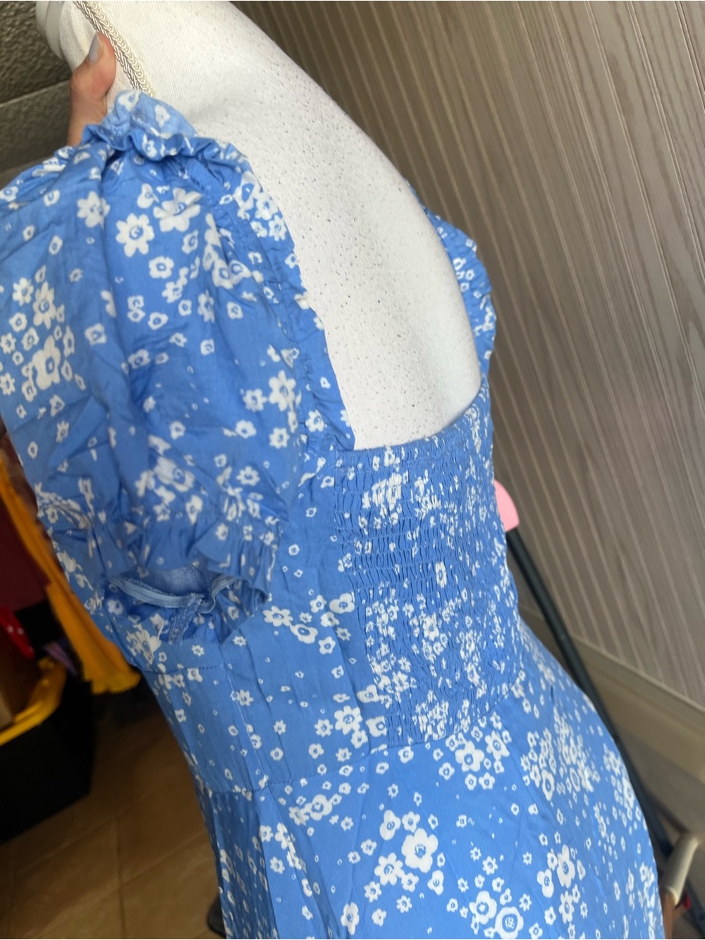 Square-Neck Blue Floral Mini Dress with Puff Sleeves - Picture 4 of 8